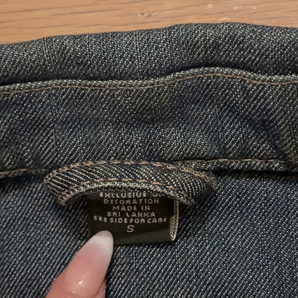 Eddie Bauer | Classic Jean Jacket | Medium Wash | Women’s size Small - Picture 3 of 4